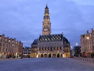 Hotel de L'univers Arras Extérieur photo